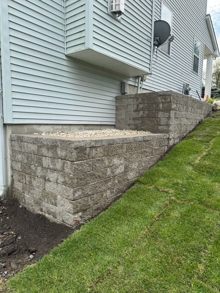 Gallery photos for Stunning Yard Makeover with Retaining Wall: Image #1